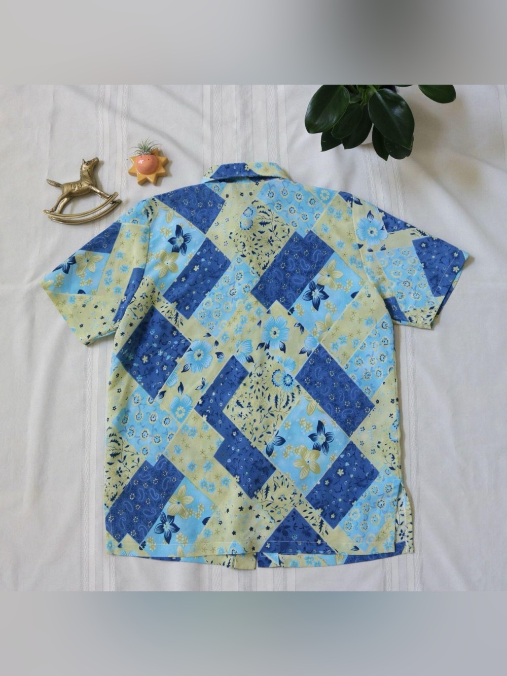 Blue floral patchwork patterned button down blouse - Picture 6 of 7